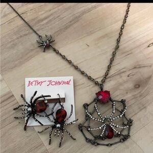 Betsey Johnson Halloween Gunmetal Red Spider Pendant Necklace/Matching Earrings